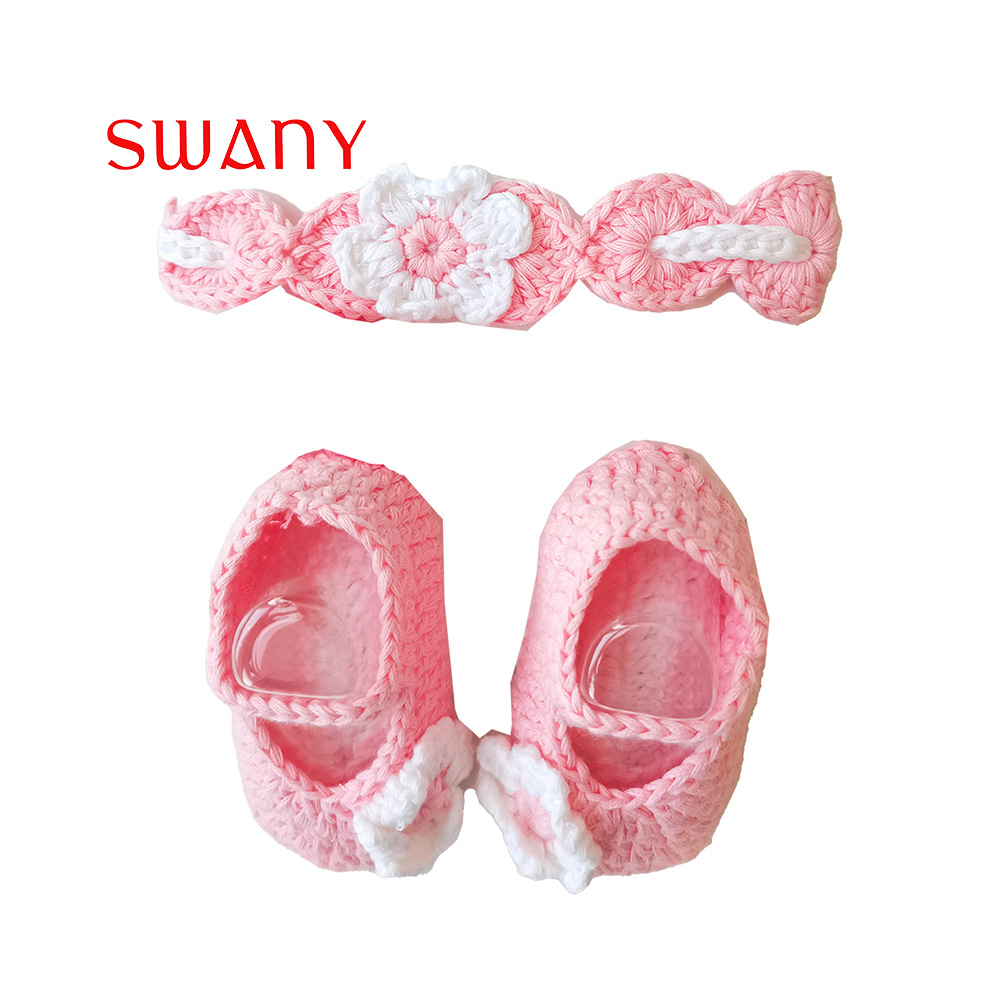 Baby Pink Crochet Set of Headbond  Shoes with Flower Patterns.jpg