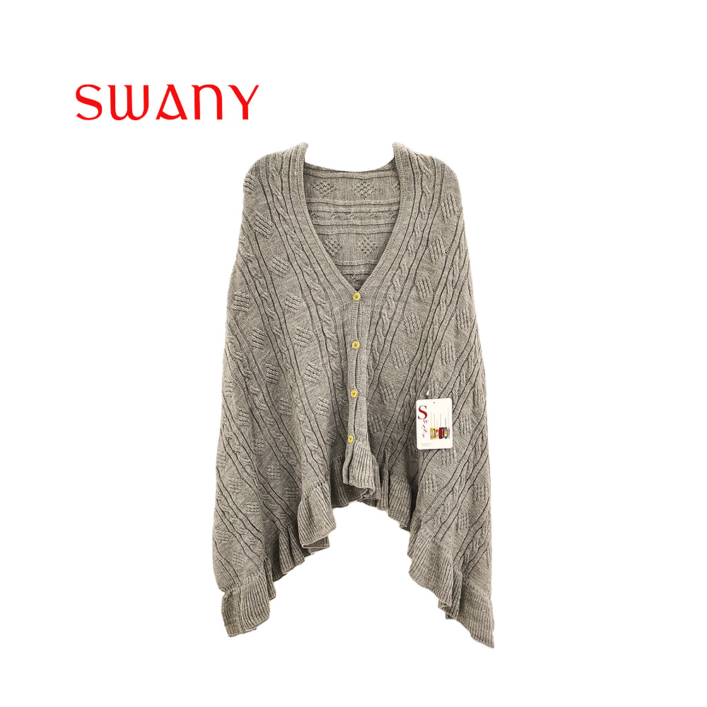 Knitting ruana 02.jpg